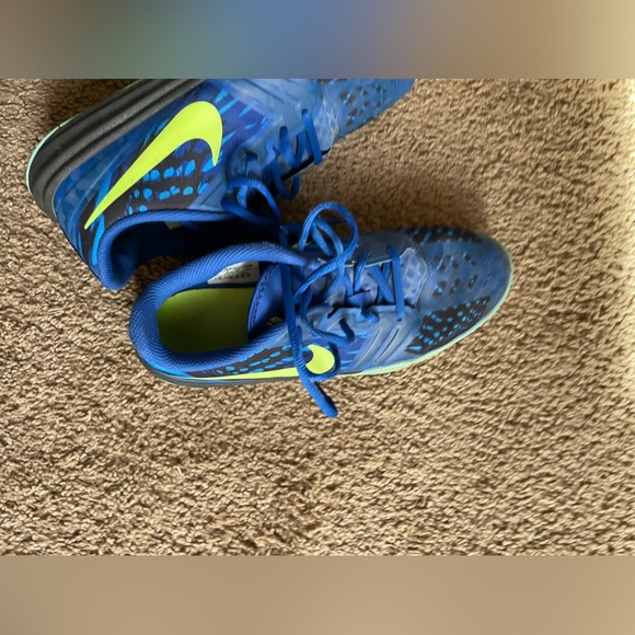 Kobe’s - Picture 2 of 7